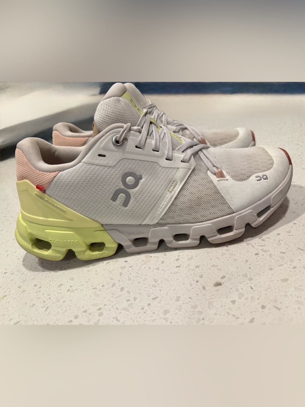 On Running Cloudflyer Sneakers size 8.5